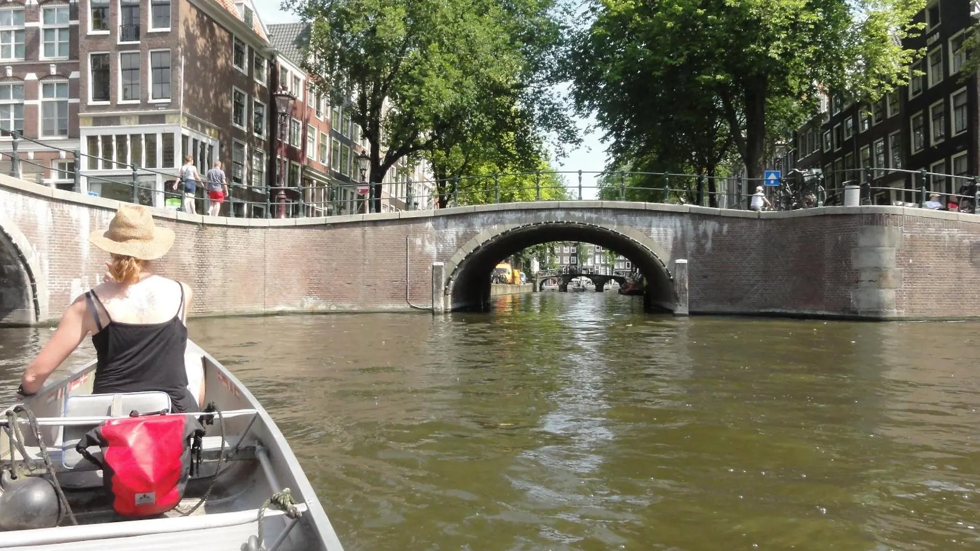 Bed And Breakfast Amsterdam West 2*,  Países Baixos